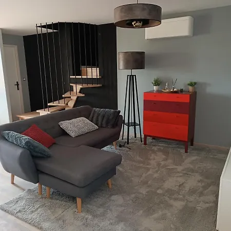 La Bulle Beaujolaise Apartment Julienas