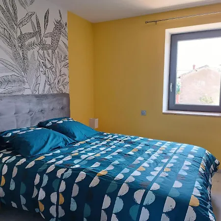 Apartment La Bulle Beaujolaise